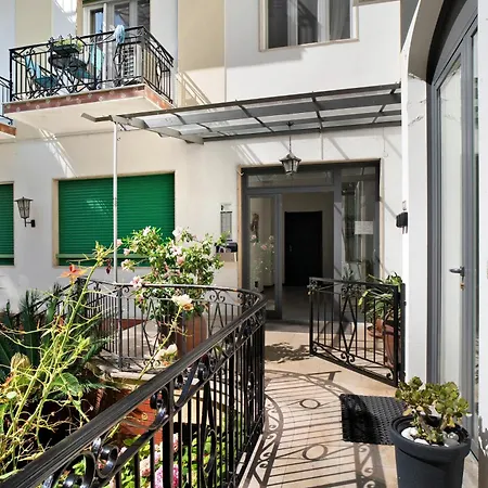 Sea Apartman *